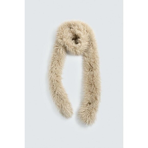ZARA FAUX FUR SCARF FOR ZARA X DISNEY HARRY LAMBERT - Picture 1 of 3